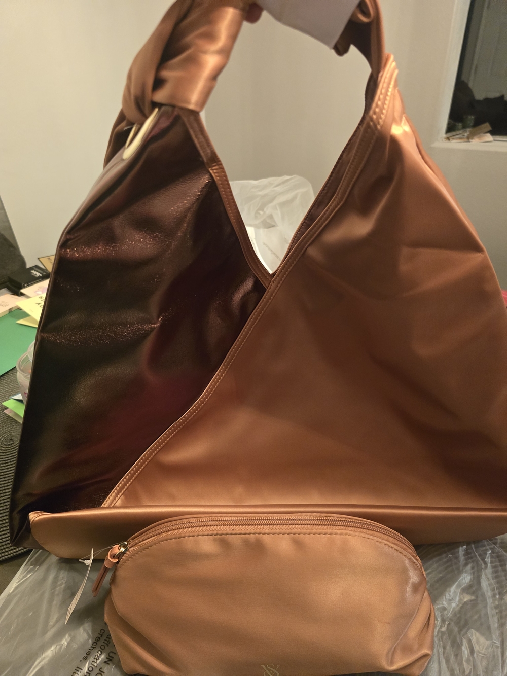 Vs Women's Large  Bronze/ Metallic Shoulder Tote Bag with Matching Makeup Bag